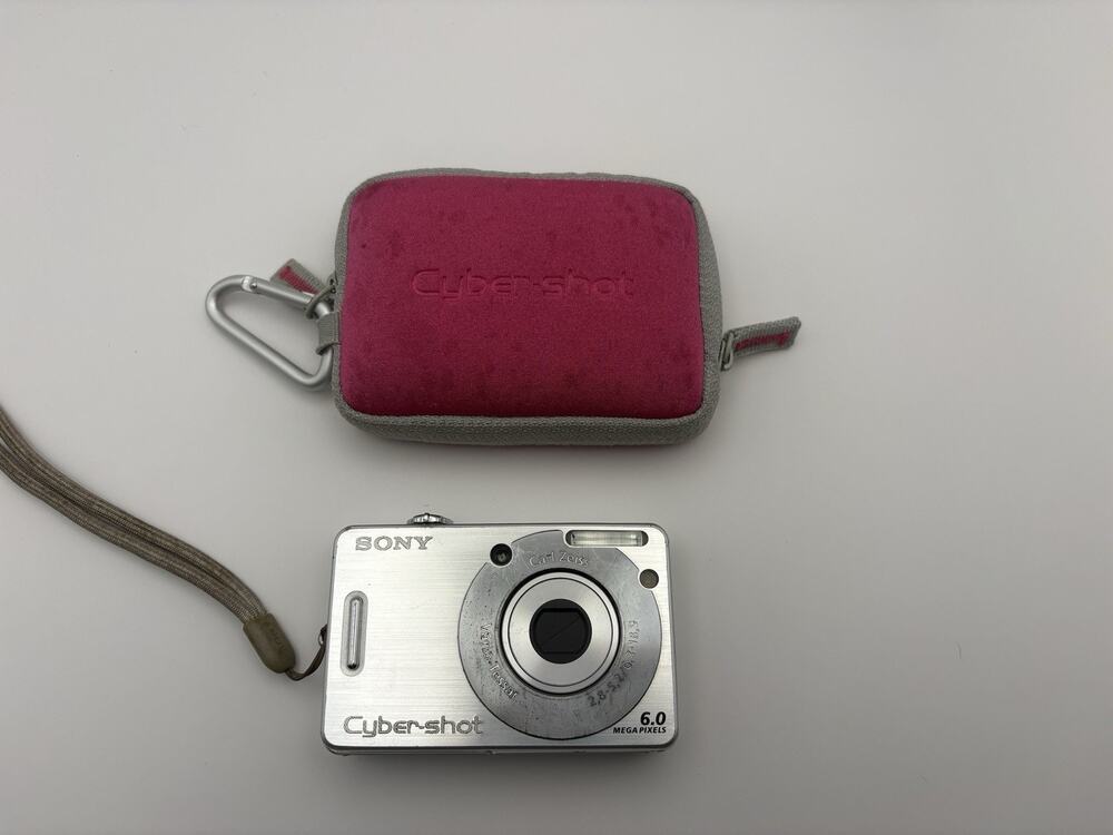Sony Cyber-shot DSC W50 6.0MP Silver Digital Camera Bundle For Parts Not Working